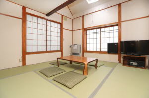 Japanese-Style Room 143 ft2 with 71 ft2 loft