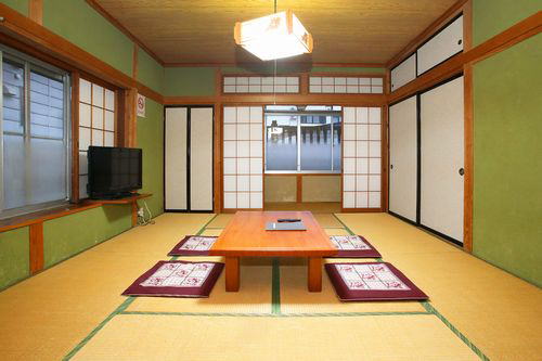 Rooms Wafu Pension Miyazawa Guest House In Nozawaonsen - 