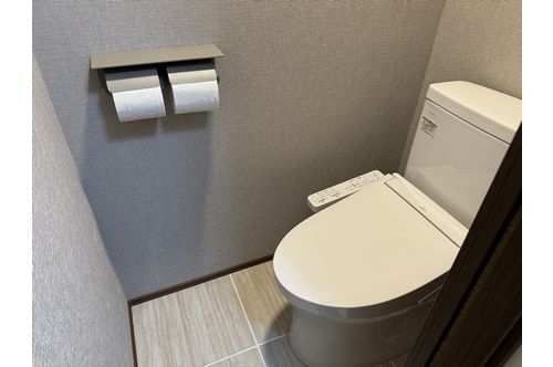 toilet